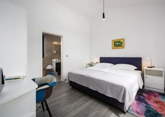 Beautiful 115 With Pool In Visnjan