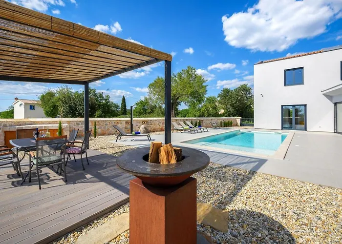 Beautiful 115 With Pool In Visnjan 빌라 *